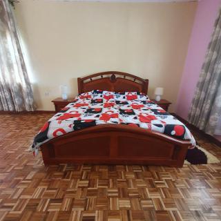 Château Lake-ish - Nakuru - 1