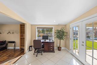 Spacious Desert Getaway! - Henderson - 6