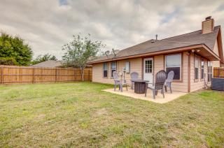 Pet-Friendly Texas Retreat with Fenced-In Yard! - Bryan - 9