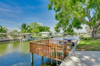 Waterfront Okeechobee Getaway with Backyard Dock! - Okeechobee - 9