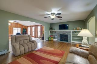 Nature Getaway with On-Site Trails, 17 Mi to DC! - 1