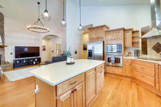 Golf and Hike Munds Park Retreat with Forest Access! - Munds Park - 1