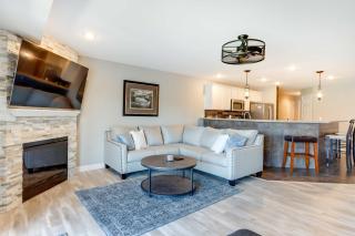 Lakefront Ozark Condo with Spacious Balcony! - Camdenton - 5
