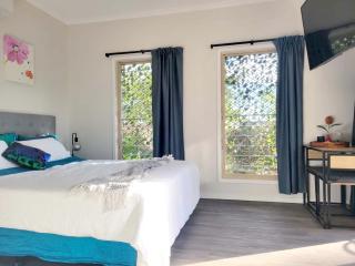 Beachside One Bedroom Flat Retreat - Maroochydore - 5