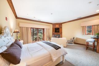Stock Farm Inn - Hopland - 4
