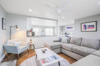 NEW Modern Home w/ Beautiful Finishes! - Denver - 8