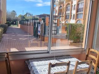 Studio cabine cosy avec piscine, proche Aqualand et plage, parking disponible, terrasse privative - FR-1-607-159 - 8