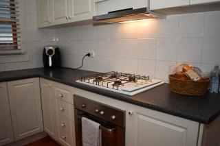 Wollongong Beach House Living - Gwynneville - 4
