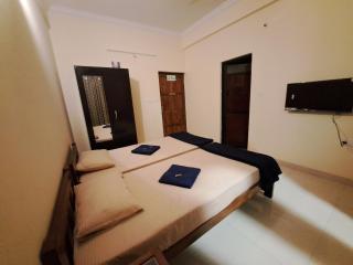 D'souza's Guest House - Tivim - 7