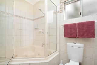 Highlander Motor Inn - 8