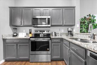 3 Bedrooms- 2,5 Bathrooms- Emerald Island2709 Sk - Kissimmee - 1