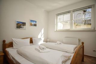 Ferienwohnung in ruhiger Lage, mit Meerblick - Villa am Sonnenhang FeWo 01 - Göhren - 1
