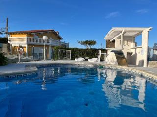 Chalet Robayera a línea de playa - Miengo - 0