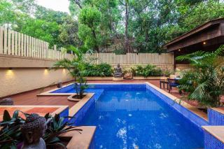 StayVista's The Happy Hive - Cozy rooms and a pool for a delightful stay - 8