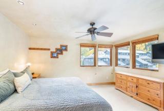 Lodge Life! Walk or Shuttle to Lifts - Fireplace, Hot Tub condo - 6