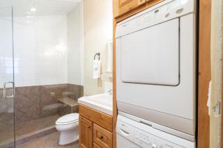Lodge Life! Walk or Shuttle to Lifts - Fireplace, Hot Tub condo - 1