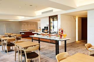 Ramada Plaza by Wyndham Suwon - Suwon - 2