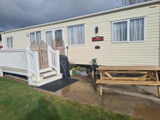 Beautiful 6 Berth Caravan At Breydon Water Nearby Great Yarmouth Ref 10056B - Belton - 7