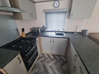 Beautiful 6 Berth Caravan At Breydon Water Nearby Great Yarmouth Ref 10056B - Belton - 5