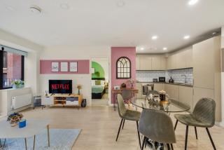 Spacious Contractor Family Central 2 bed Apartment in Bedford with Parking Gym Cinema Room - Bedford - 6