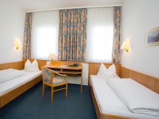 Hotel Kreuz Gästehaus und Lauchertbar mit Terrasse - Gammertingen - 8