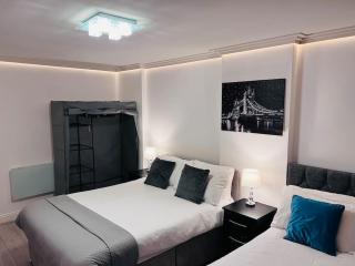 Regent House - London - 6
