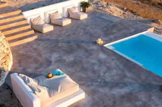 Sleeps8-Parking-Garden-Pool-SunSets-Barbeque - 2