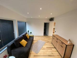 Wunderschöne 2,5 - Zimmer- Ferienwohnung mit Terrasse und Fernblick im Vordertaunus - 2