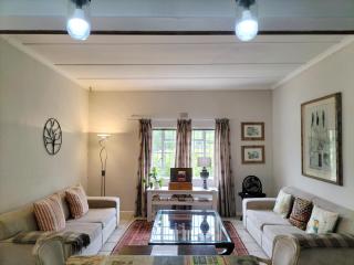 Olive and Vine Farm Cottage - 4