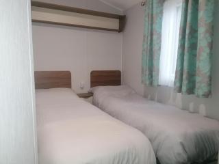 Beautiful 8 Berth Caravan At Wild Duck Haven Park In Norfolk Ref 11195Sc - Great Yarmouth - 2