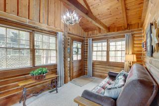 Murphy Cabin with Views Less Than 1 Mi to Hiwassee Lake! - Murphy - 7
