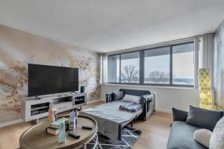 5 STAR APT - Towson - 3