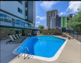 5 STAR APT - Towson - 4