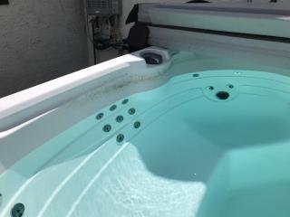 Entire 3 Bedroom Home with Golf Putting & hot spa - Los Angeles - 8