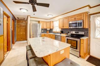 Waterfront Evart House on Chippewa Lake Channel - 9