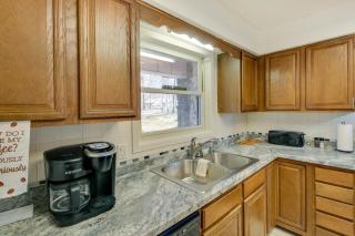 Lakefront Hot Springs Village Vacation Rental! - 2