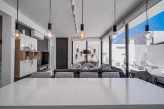 SunnyVillas: 3BR New Villa☆Private Pool in Pernera - White Swan - 6