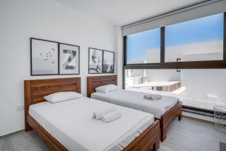 SunnyVillas: 3BR New Villa☆Private Pool in Pernera - White Swan - 4