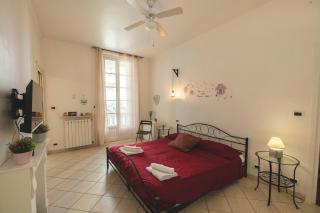 AT Home 128 : little garden in the city - Torino - 5