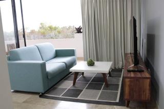 Spacious 3 bed penthouse with rooftop and gym - 1