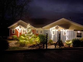 Pleasant Grove Cottages - Misty Mtn (#113) / Lazy Bear (#115) - 5