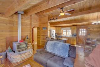 Pine Mountain Club Cabin Rental with Pool Access! - Pine Mountain Club - 6