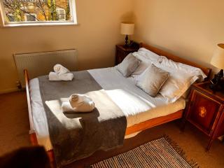 Hyde Park Great for Families 2beds & 2baths flat Fantastic location! - Londra - 8