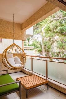 Renovated 2BR with Balcony in Bauhaus *Beachfront* - Tel Aviv - 7