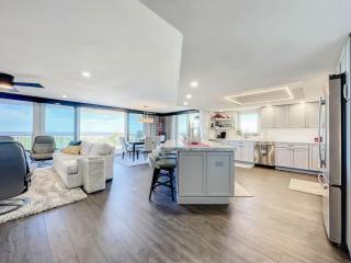 New Smyrna Luxury Beachfront Condo - New Smyrna Beach - 0