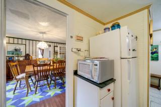 Pet-Friendly Smoky Mountain Getaway with Fire Pit! - Clyde - 4