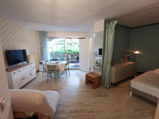 Appartement au calme (2 à 4 Pers.) avec Piscines + Parking - Mandelieu La Napoule - 9