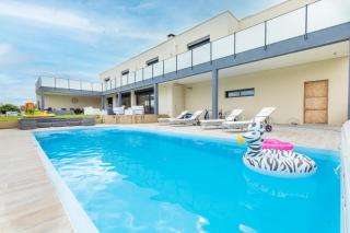 La Villa Nibelle - Piscine SPA & Cinéma - Nibelle - 8