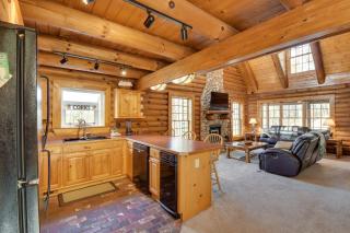 Family Getaway Georgia Cabin with Outdoor Hot Tub - 3