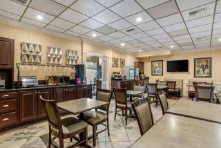 Best Western Plus Westbank - Harvey - 1